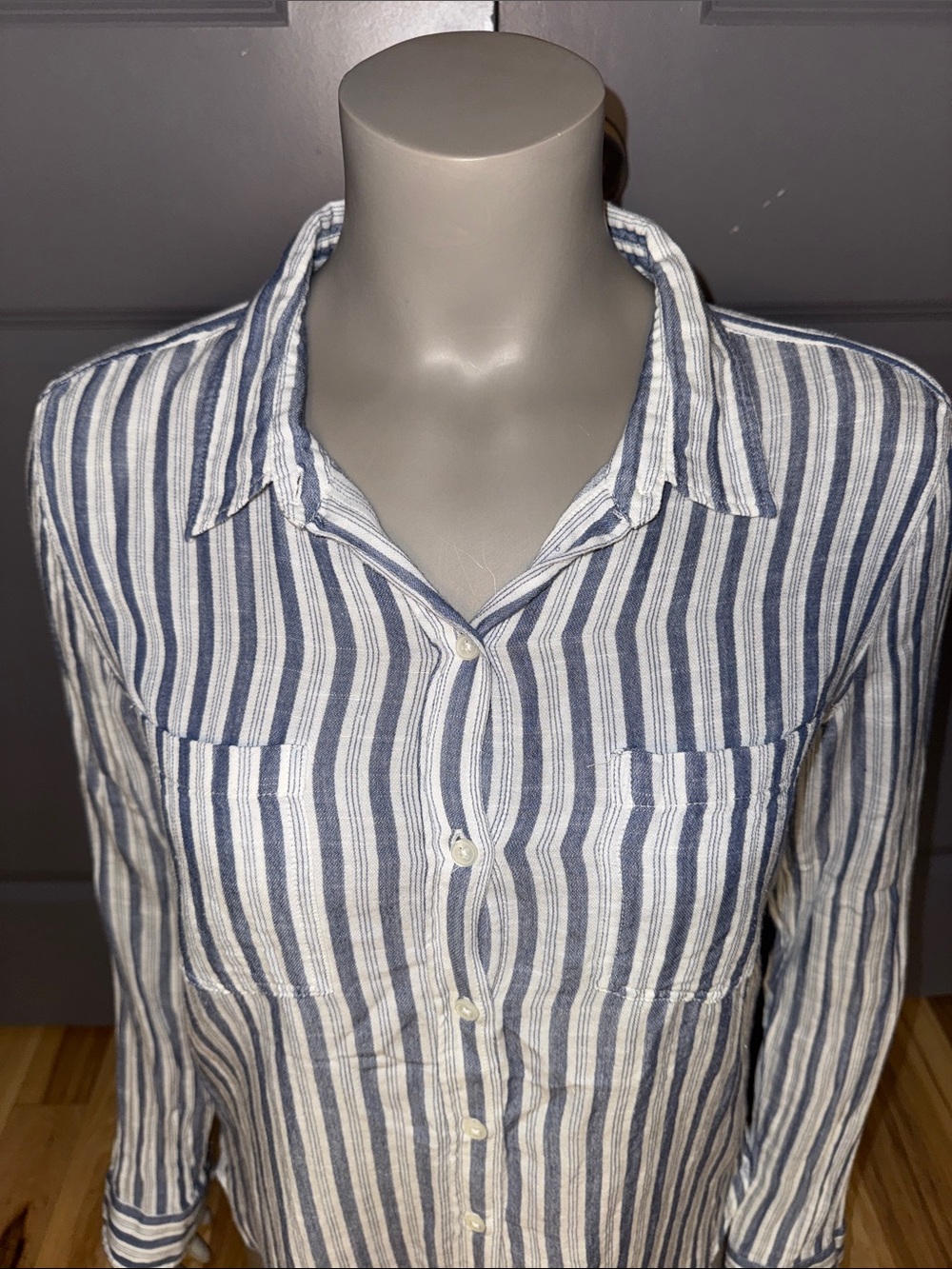 Lucky Brand Striped Button-Up Women’s Shirt in Blue and White - Picture 4 of 8